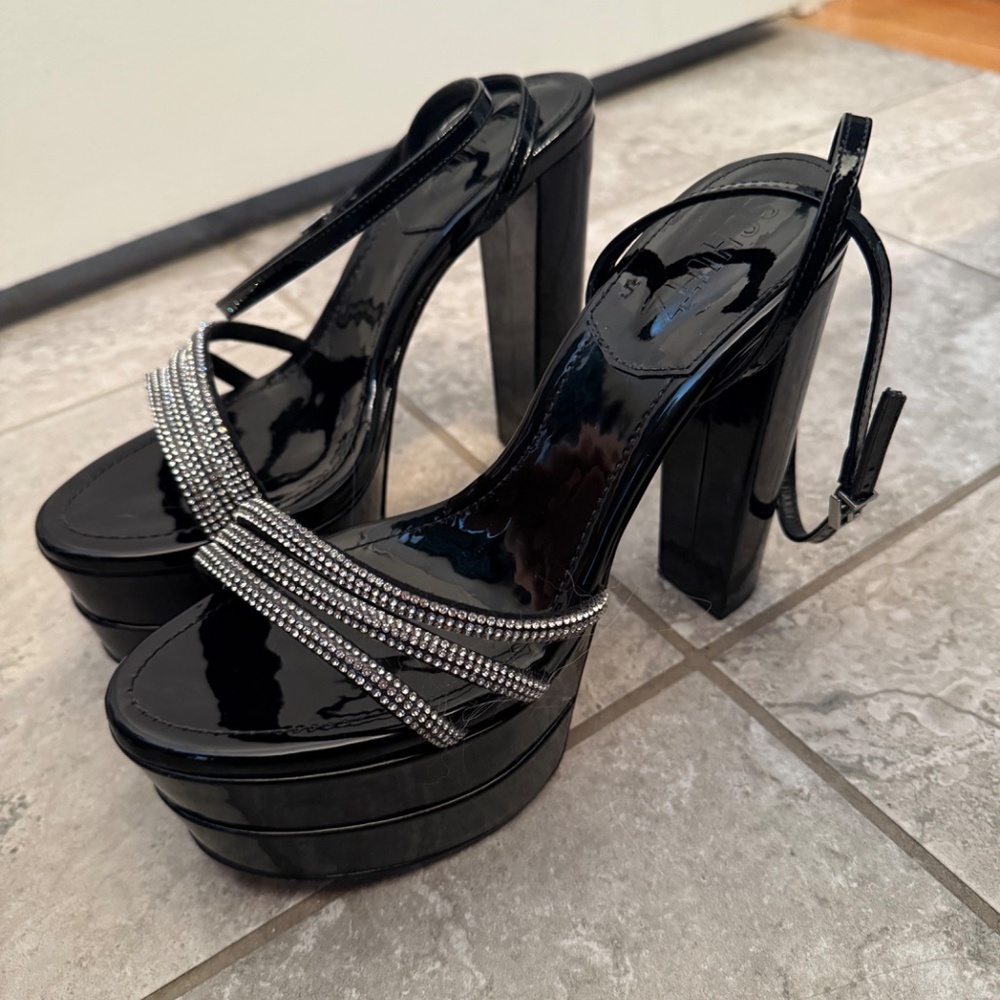 Schutz piper ankle strap platform
